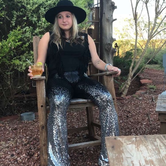 Meet your Posher, Chewy - Picture 1 of 8